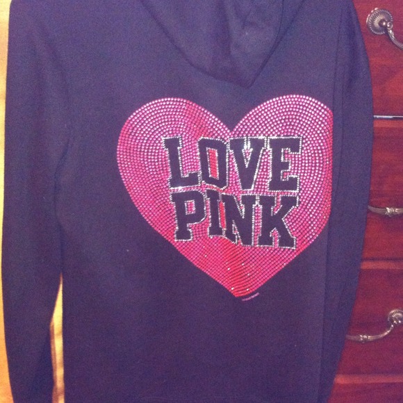 Rare vs hoodie very pretty