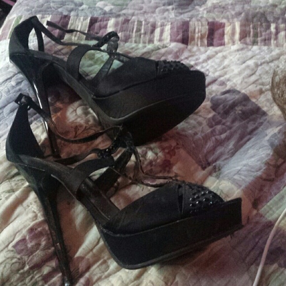 Black dress shoes - Picture 2 of 4