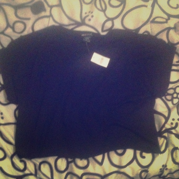 Crop tops - Picture 1 of 2