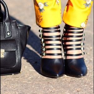 Forever21 Strappy Trendy Heels Pumps