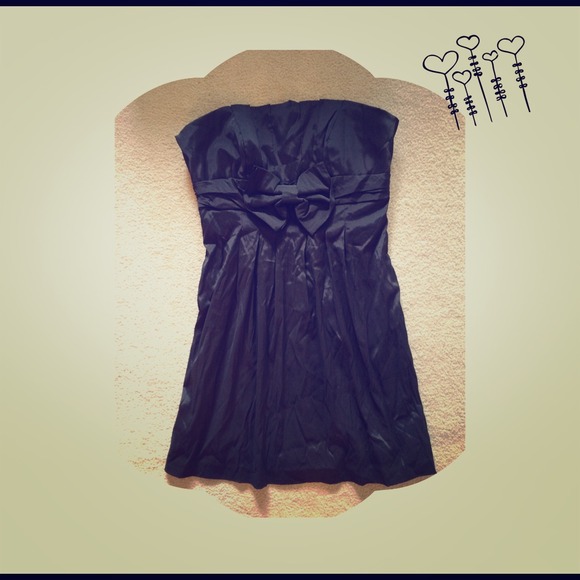 Cute lil black dress Brand new strapless