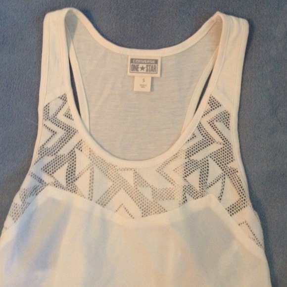 Creamy white converse top - Picture 2 of 3