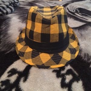 💥sale today💥 yellow & black plaid fedora