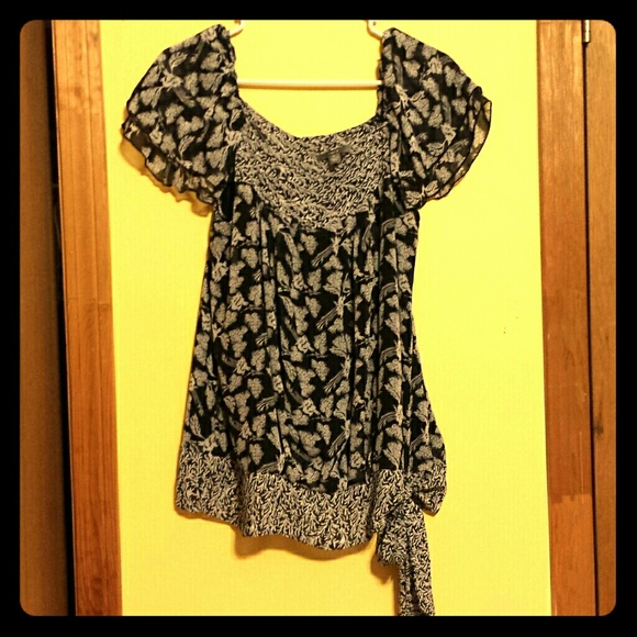 Black and white flower blouse