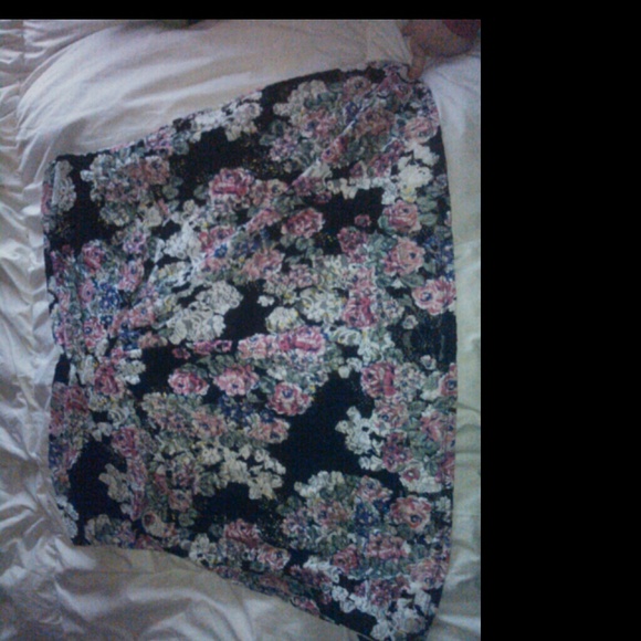 Torrid Lacy sweetheart tube top