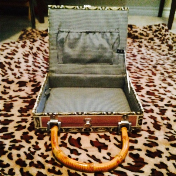 Cigar box purse -Penelope Cruz &Marlbara - Picture 4 of 4