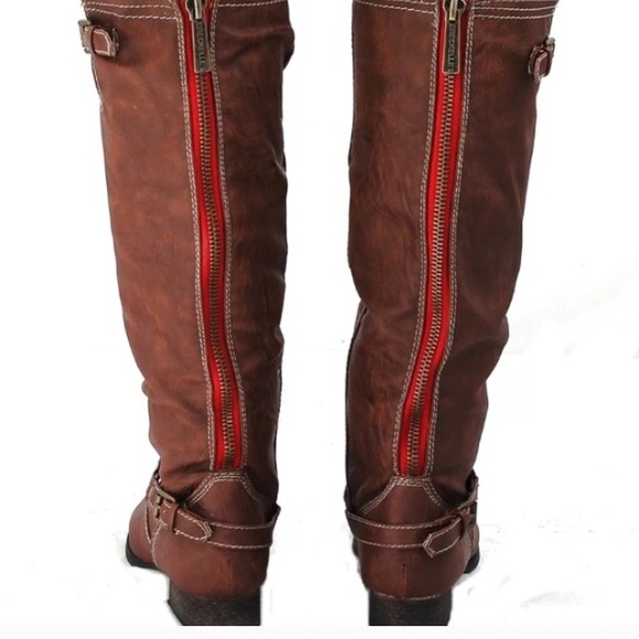 Red Zipper Boots ❤️ - Picture 3 of 3