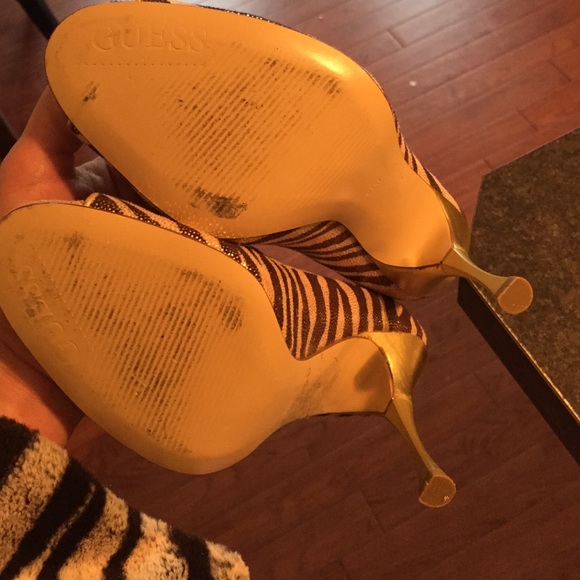 Shoes - Picture 4 of 4