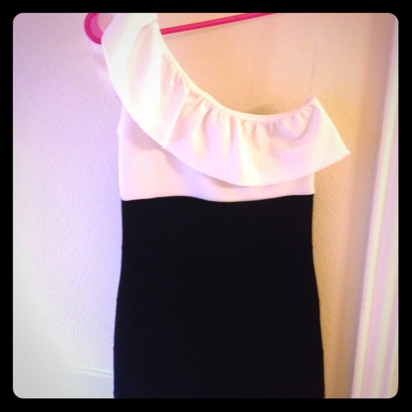Ivory and black off the shoulder dress!