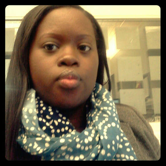 Indoor/outdoor scarf - Picture 1 of 3