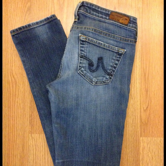 AG "The Stilt Cigarette" Jeans Size 25