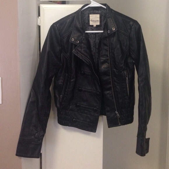 ๐ฅ SOLD ๐ฅ Forever 21 Black Leather Jacket - Picture 1 of 2