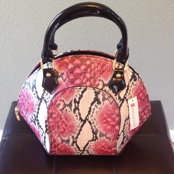 💋 SOLD!!! Charming Charlie Bowling Tote Bag