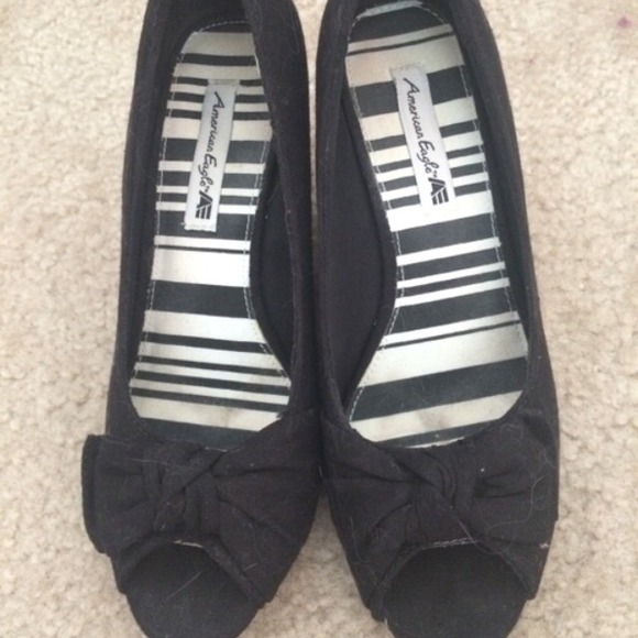 Black peep toe wedges