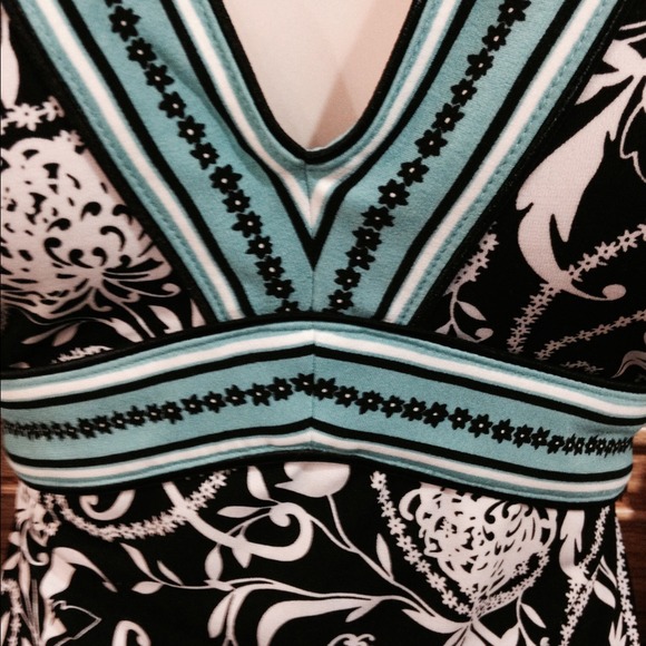 Top - Picture 2 of 4