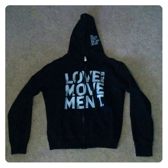 Zumiez sweatshirt love is the movement
