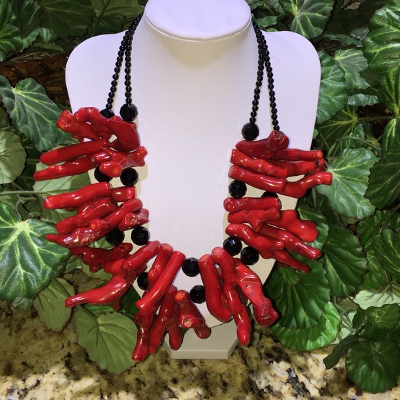 🎉2xHP🎉NWOT 2Strand Red Coral & Onyx Necklace - Picture 3 of 3