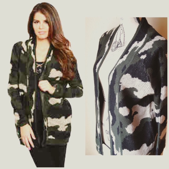 Sweaters - Camo Cardigan🍁🍃Reduced⛄️