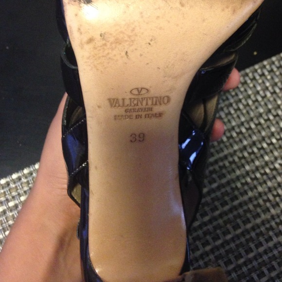 Valentino Stilettos - Picture 2 of 3