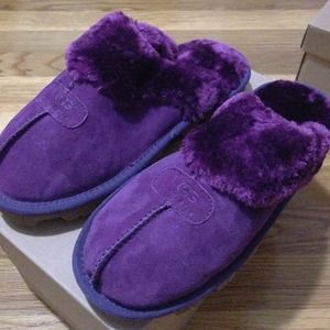 Ugg Slip-ons
