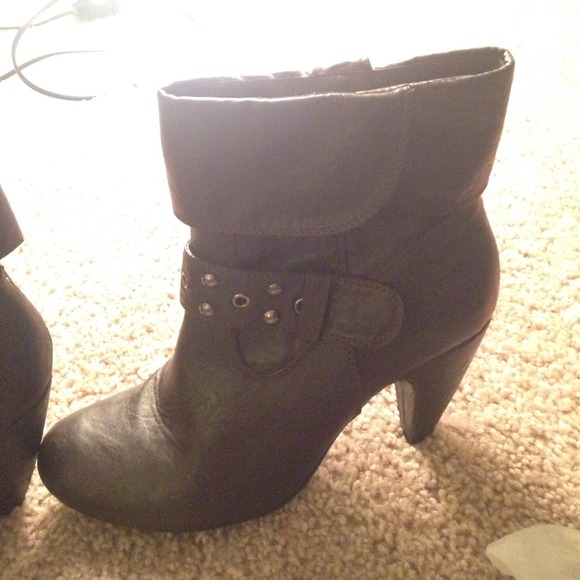 Brown Heeled Boots