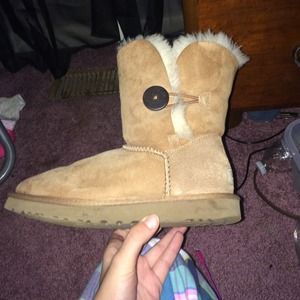 Tan UGG Bailey button