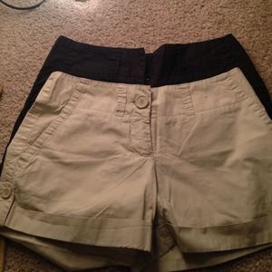 ***BUNDLED*** 2 Pairs New York and Company Shorts