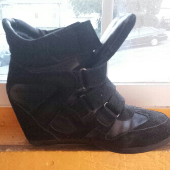 Black Wedged sneakers