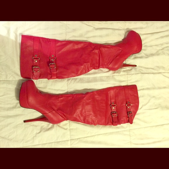 SEXY SEXY Size 10 Knee high boots!