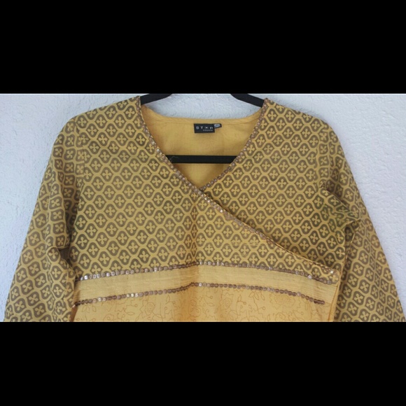 Yellow tunic