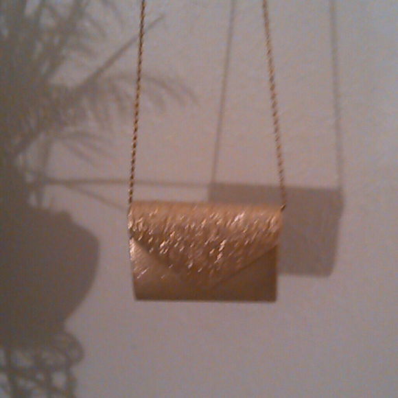 Small gold evening bag - Picture 1 of 2