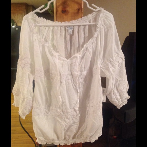 NWT White Top with lace