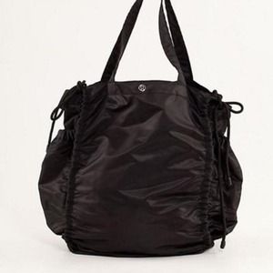 Lululemon pack your practice tote bag