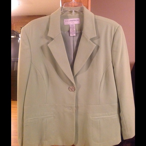 Sag Harbor blazer. Great condition.