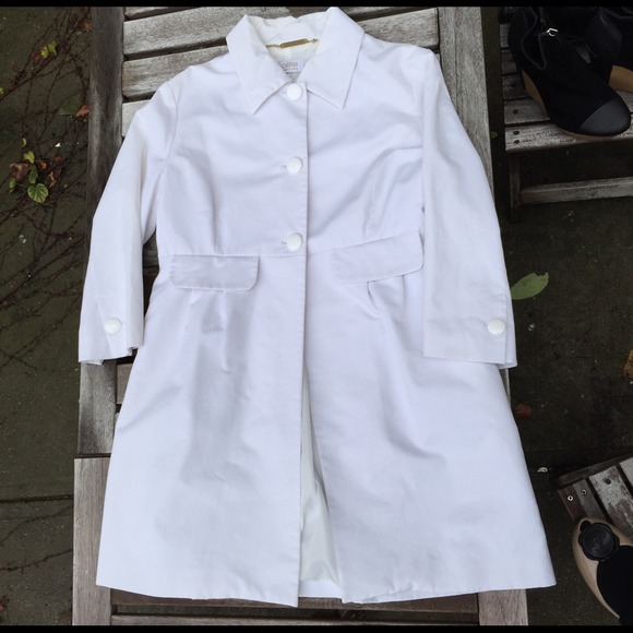 White fall/spring coat 60's style