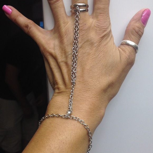 Bracelet
