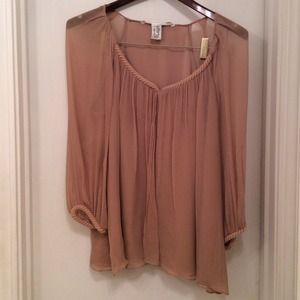 Diane von Furstenberg 100% Nude/Beige Silk Blouse