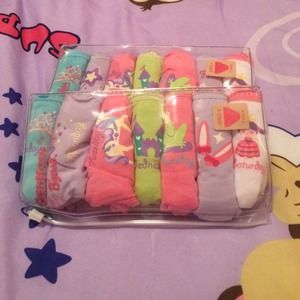 OshKosh Girls New Panties