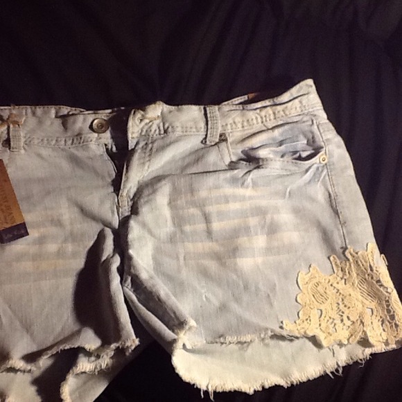 Cut off shorts