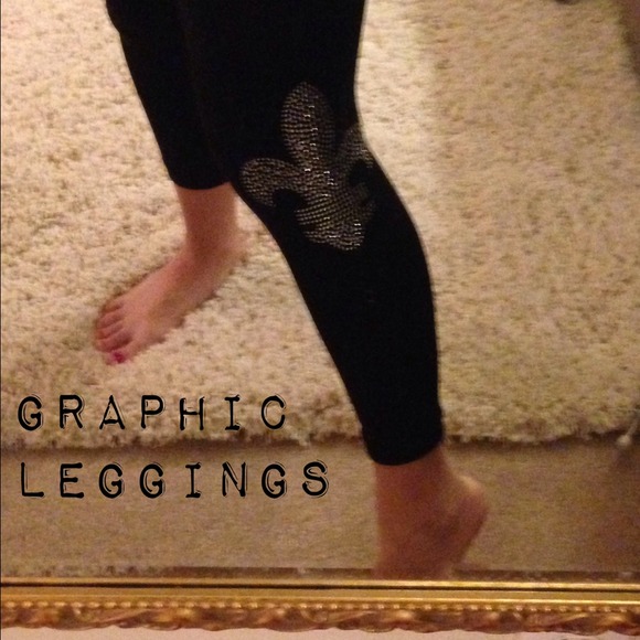 Graphic leggings made of nylon