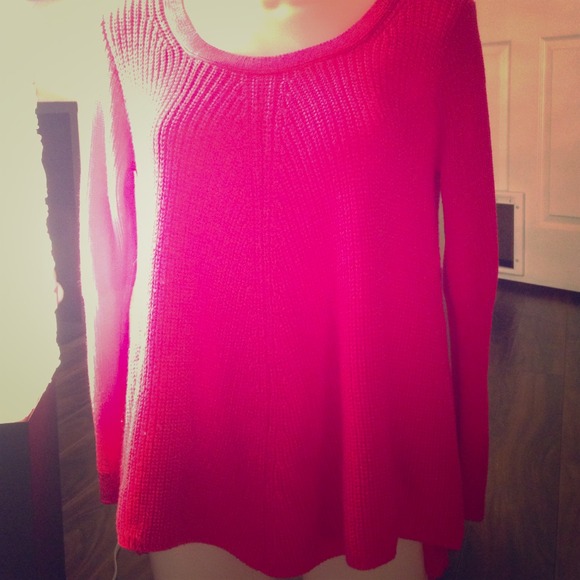 pink sweater