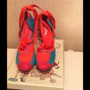 Jeffrey Campbell 'Munroe'