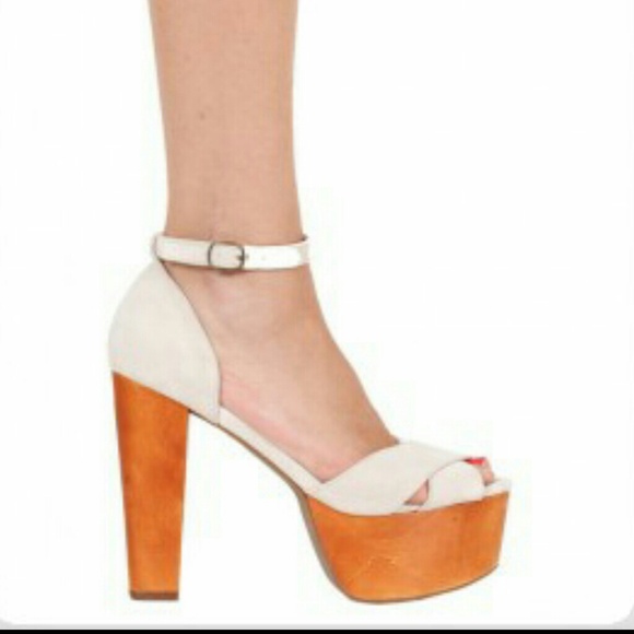 Jeffrey Campbell ??El Carmen ??Nude