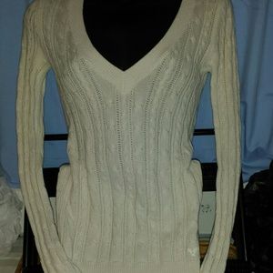 American Eagle Outfitter sweater