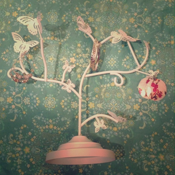 White Butterfly Jewelry Holder - Picture 1 of 4