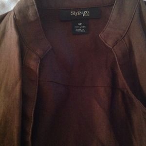 Style an Co gently used.