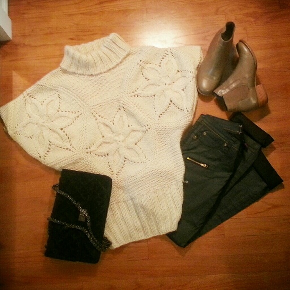 Chunky Turtle Neck Knitted Sweater in size Large