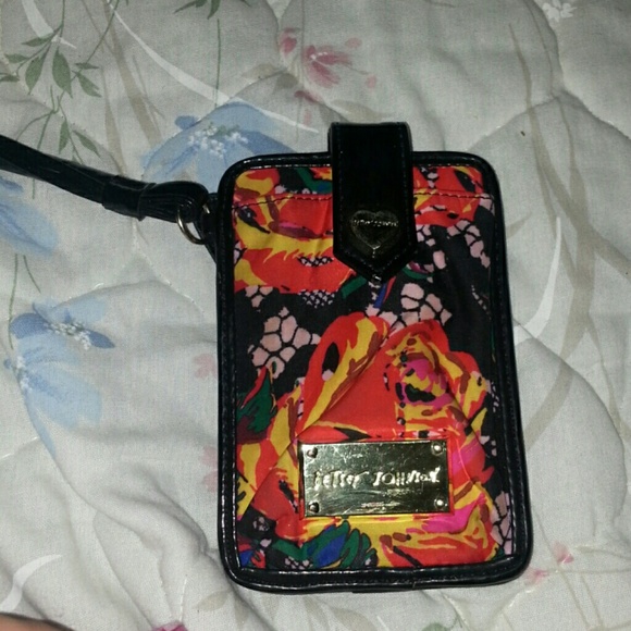 Wristlet