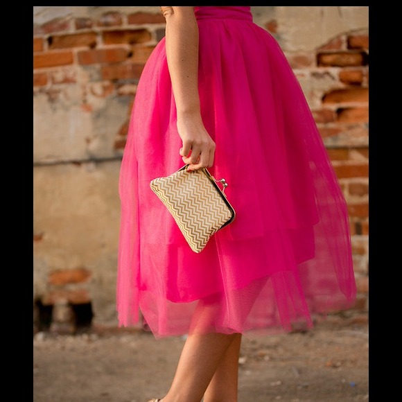 🚫🚫SOLD🚫🚫FLASH SALE! Hot pink tulle skirt - Picture 2 of 3
