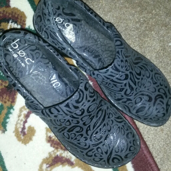 BOC black leather shoes